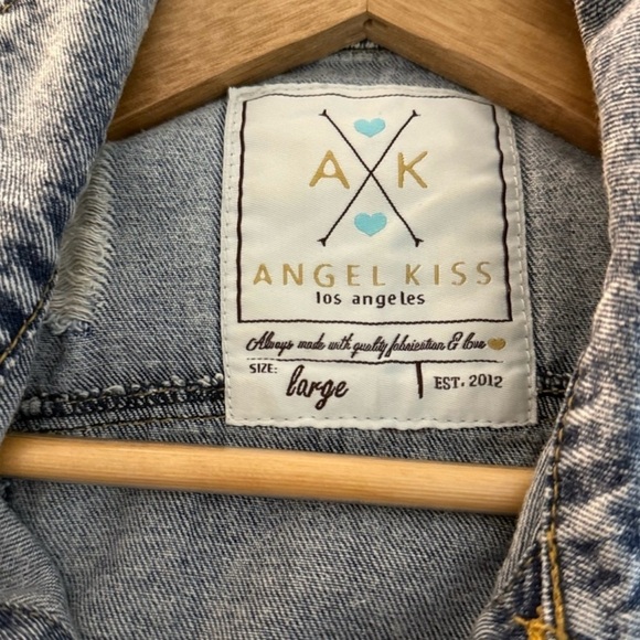 EUC Women's Large Angel Kiss Blue Cropped Jean Jacket Sleeveless🔥🔥(B2) - Picture 3 of 4